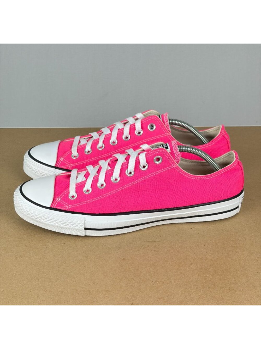 Converse Chuck Taylor All Star Low Top Sneakers Mens 11 Hot Pink White Canvas